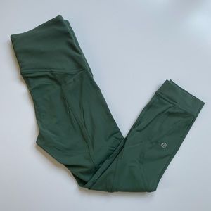 Train Free HR Crop 23” Algae Green